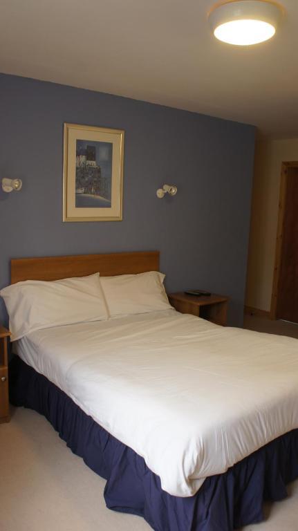 Dalys Inn Donore  Oda fotoğraf