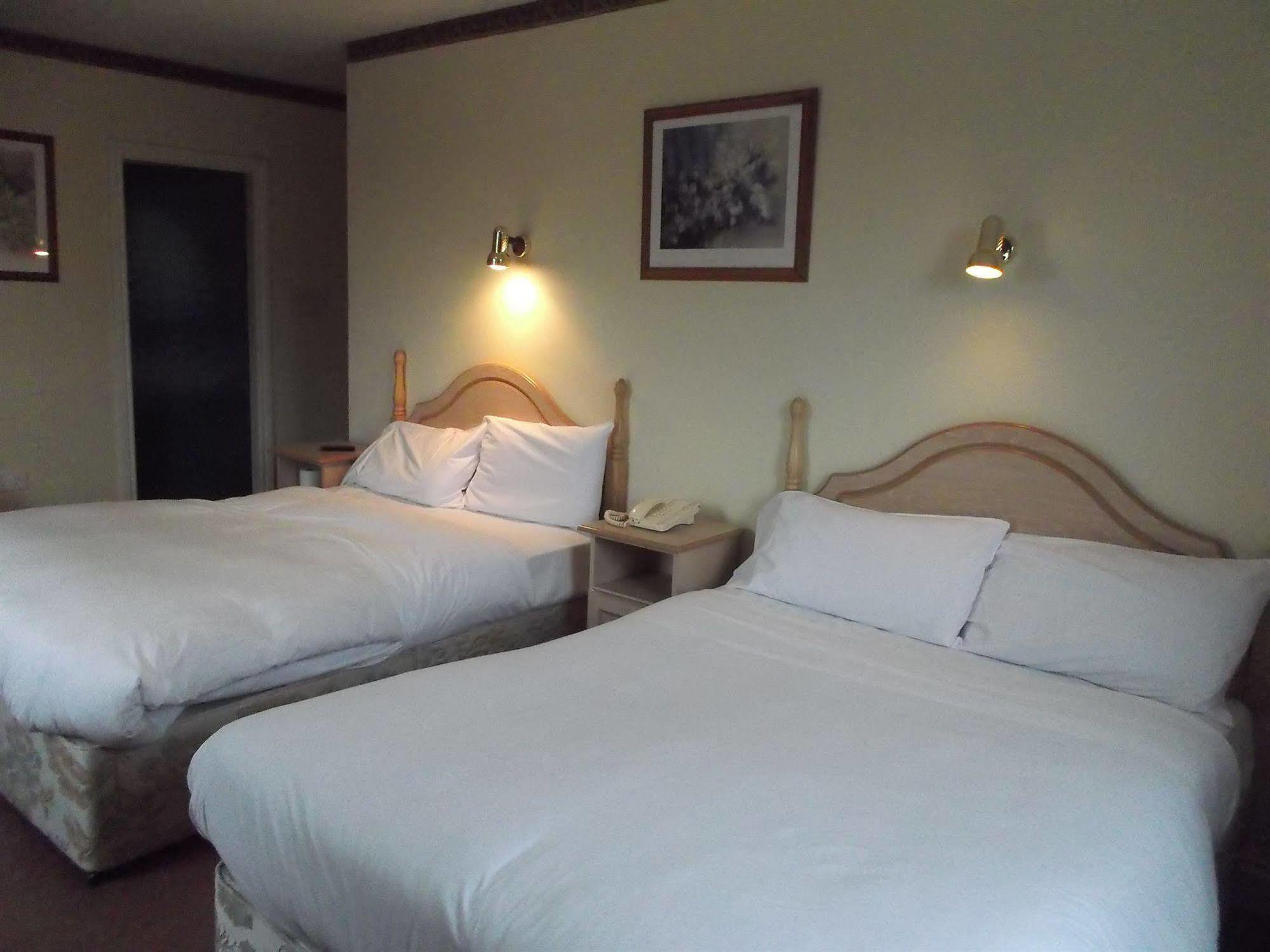 Dalys Inn Donore  Dış mekan fotoğraf